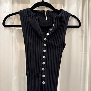 Free people Black tank top Sleeveless Button-Up Top